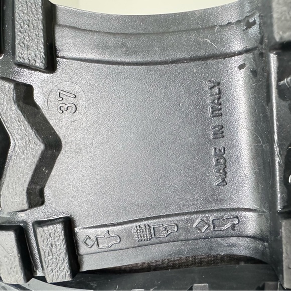 Designer Burberry Anthracite Checked Wellington Boots, women’s Rain Boot - Picture 7 of 9